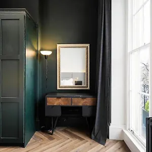  Apartment High End Free Parking Wifi Balcony Ensuite